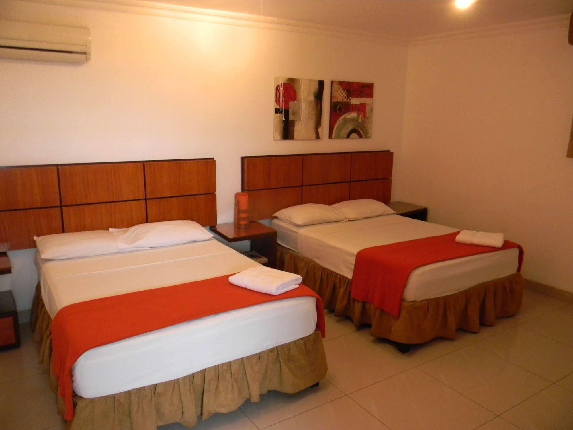 Hoteles En Guayaquil - Suites Guayaquil Cerca Del Aeropuerto 외부 사진
